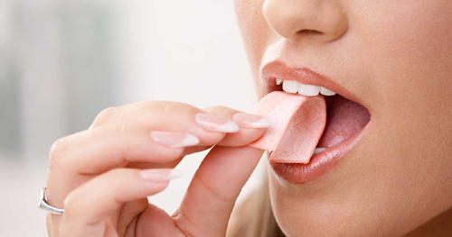 chewing-gum-swallowed-chewing-gum-chewing-gum-side-effect-bubble